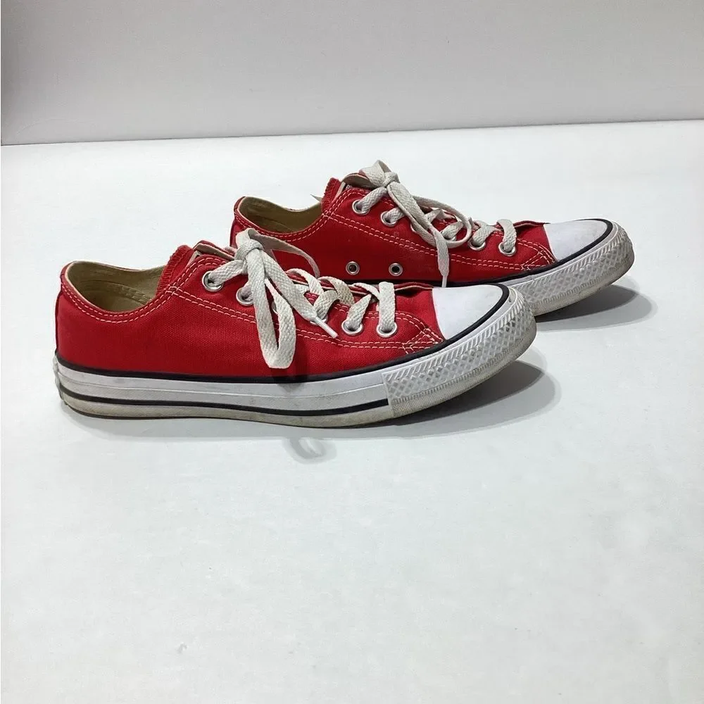 Red Low Cut Chuck Taylor Converse Sneakers Size 5.5 - Picture 3 of 6